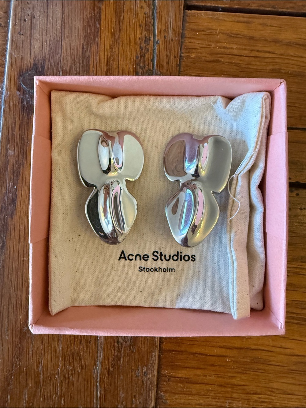 Acne Studios — Silver “Croco Scale” Earrings